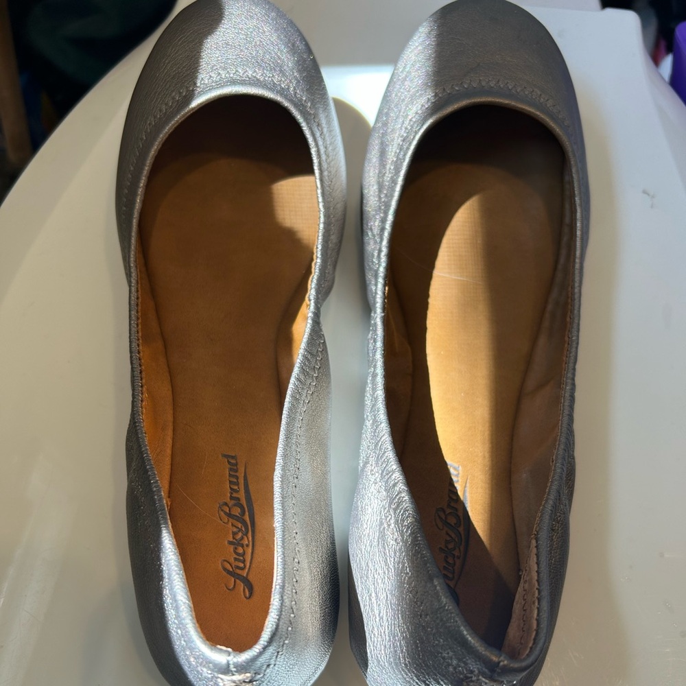 Pewter Lucky Brand Flats (never worn!)